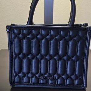 Steve Madden BNIKO Quilted Black Handbag — Chic + Versatile